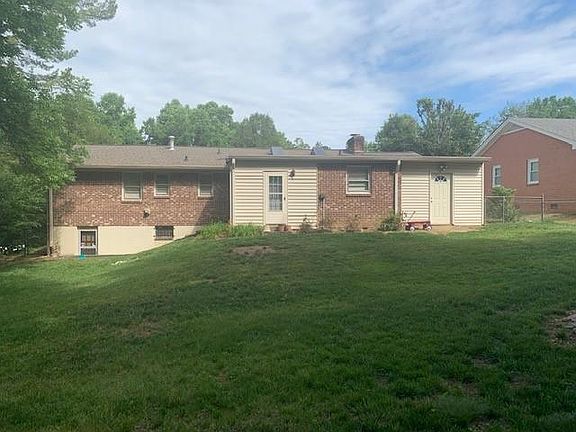 4th image of 106 Cathy Dr