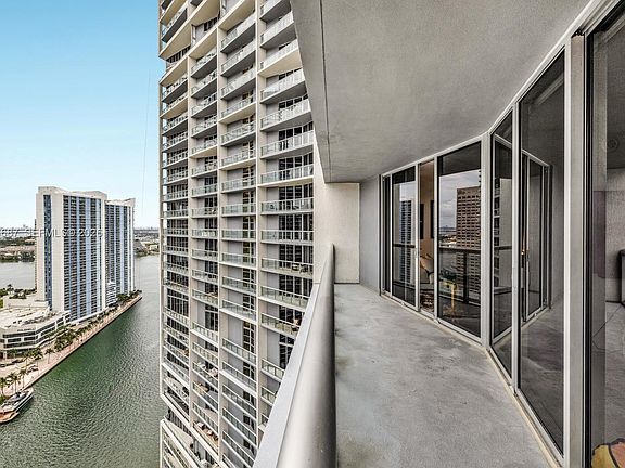 2nd image of 475 Brickell Ave APT 3214