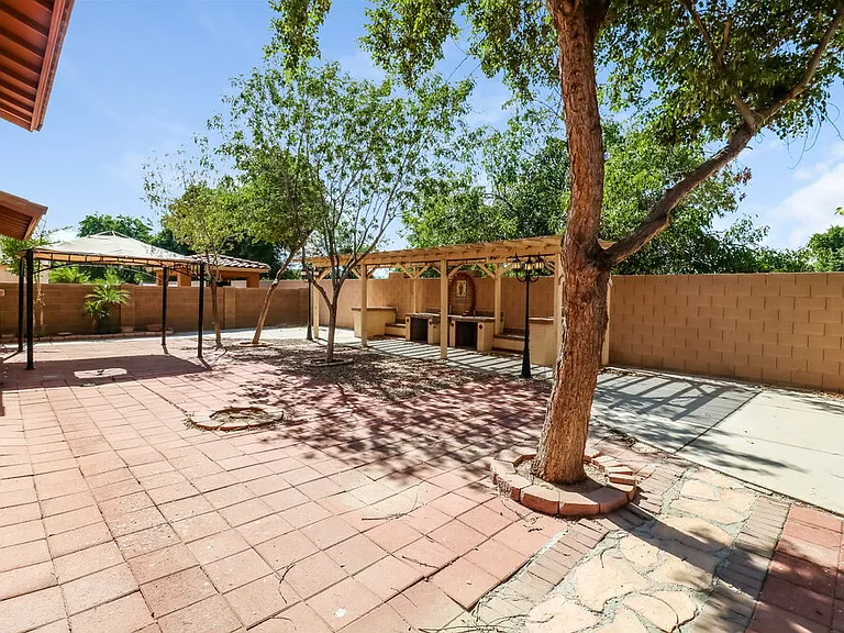 3116 S 82nd Ln — Photo 17