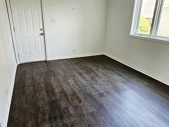 5th image of 5230 S Lockwood Ave #1R