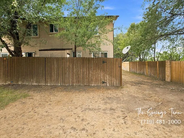 3014 Starlight Cir — Photo 33