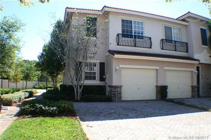 1st image of 202 Las Brisas Cir #0