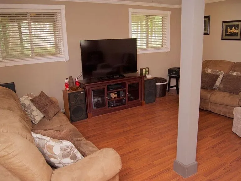 128 Magnolia Ct — Photo 3