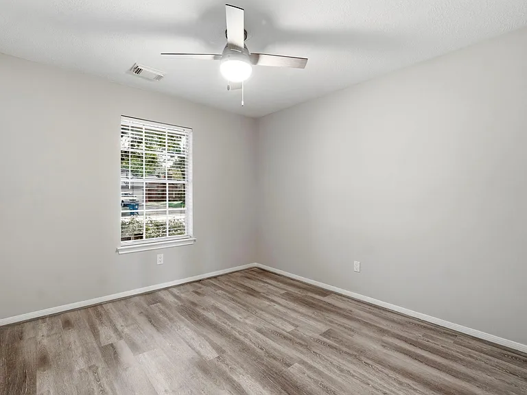19727 Waverly Park Ln — Photo 23
