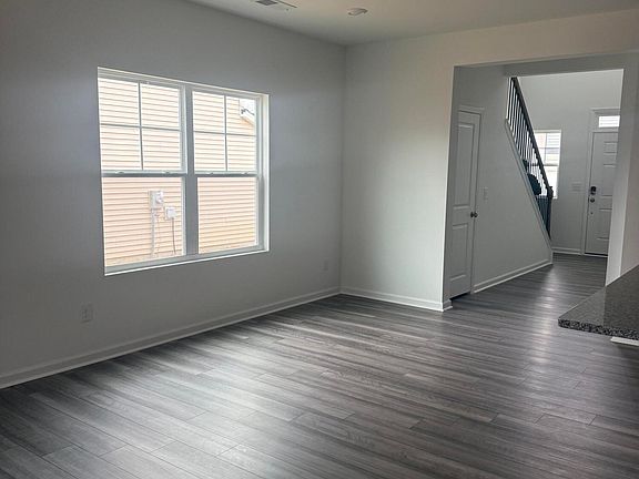 5th image of 1028 Red Finch Way
