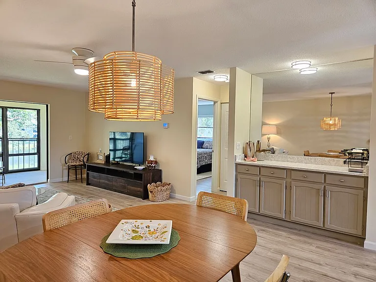 744 Avenida Estancia #144B — Photo 14