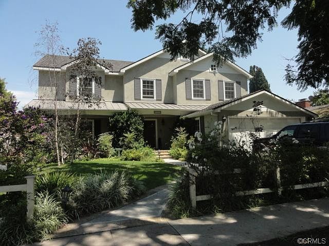 1st image of 3168 Barry Ave