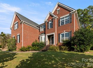 18021 Pawleys Plantation Ln, Charlotte, NC 28278