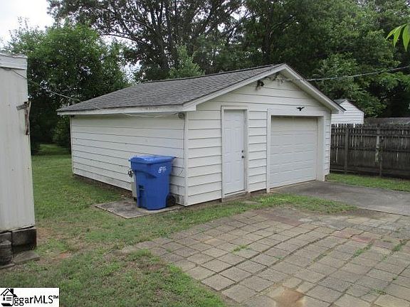 5th image of 210 Donnan Rd