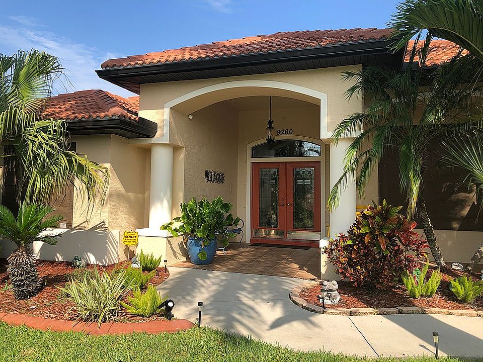 Front entrance 