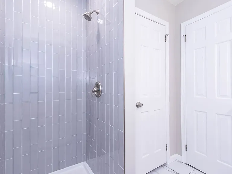 724 Lucas Creek Rd — Photo 21