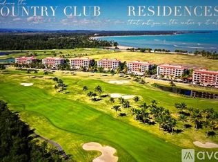 100 Clubhouse Dr #E502, Rio Grande, PR 00745