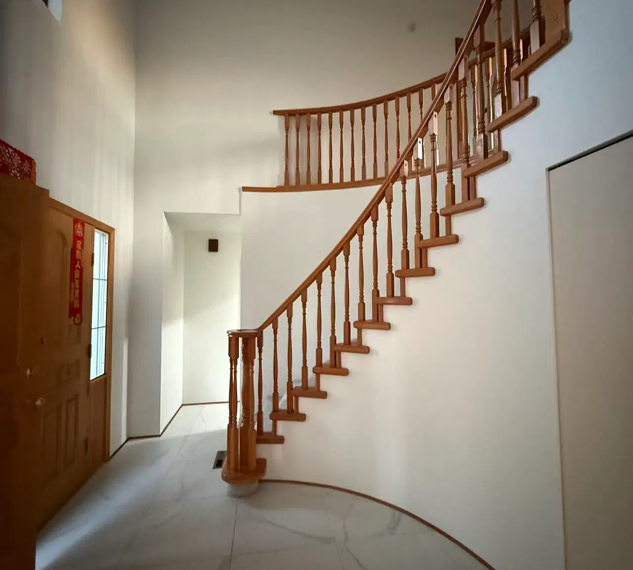4 bed, 2.5 bath, 2450 sqft, $4,700 — Photo 3