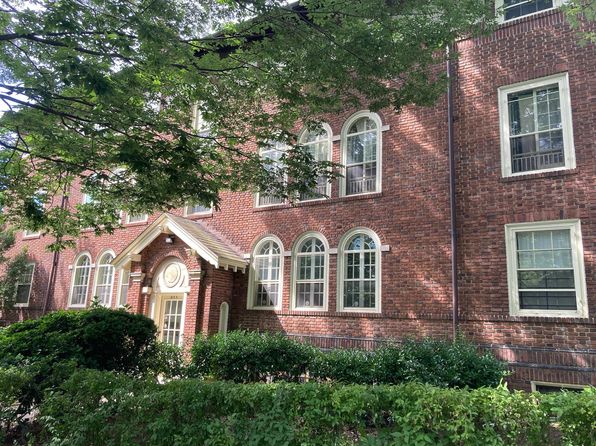 853 W University Pkwy APT 2C