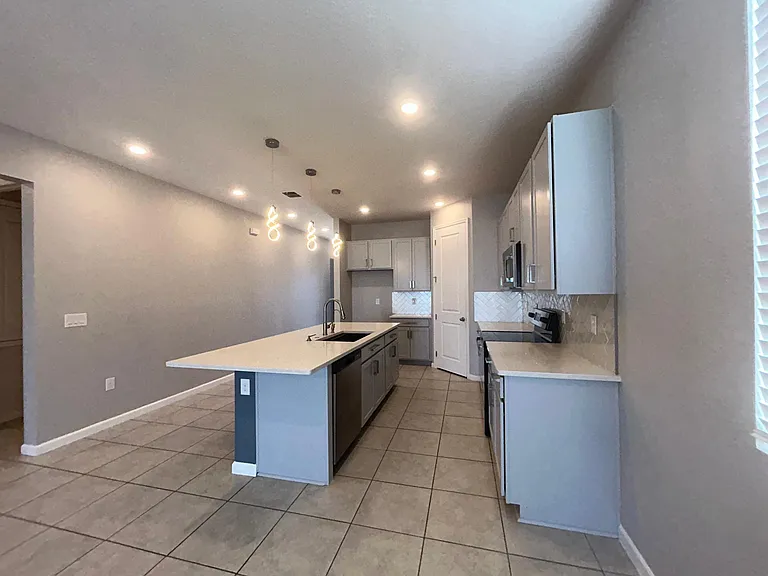 228 Hillcrest Dr — Photo 13
