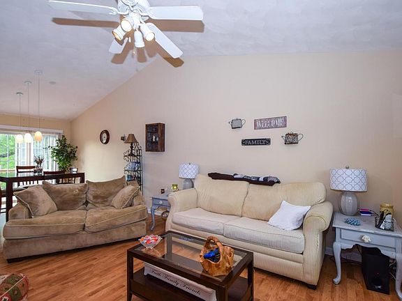 3rd image of 1505 Virginia Woods Dr