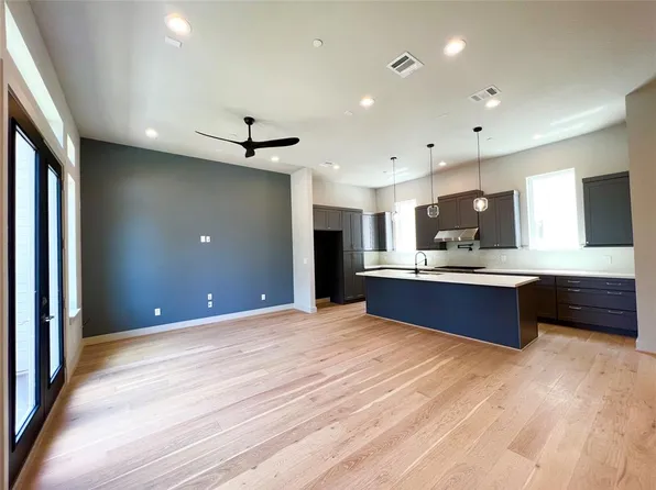 1003 Kern St #B, Houston, TX 77009