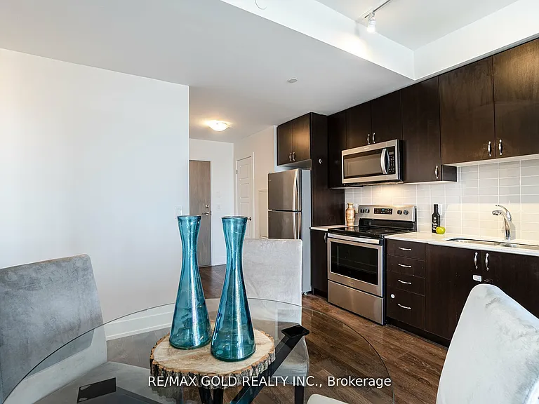 1255 Bayly St #LP03 — Photo 9