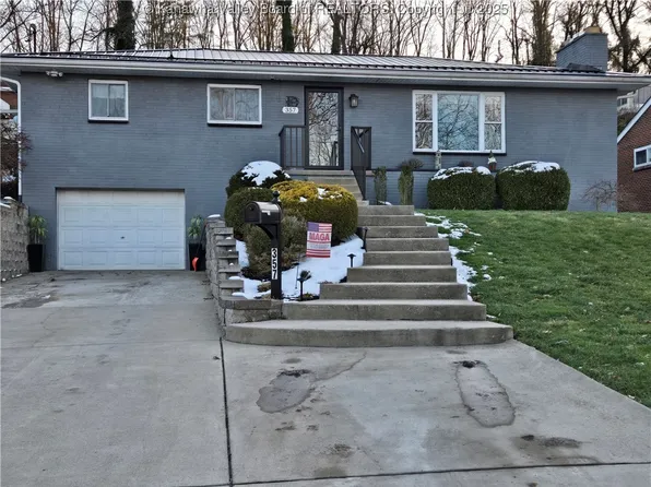357 Parkview Dr, Saint Albans, WV 25177