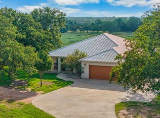 888 Big Bend Ln, Fredericksburg, TX 78624