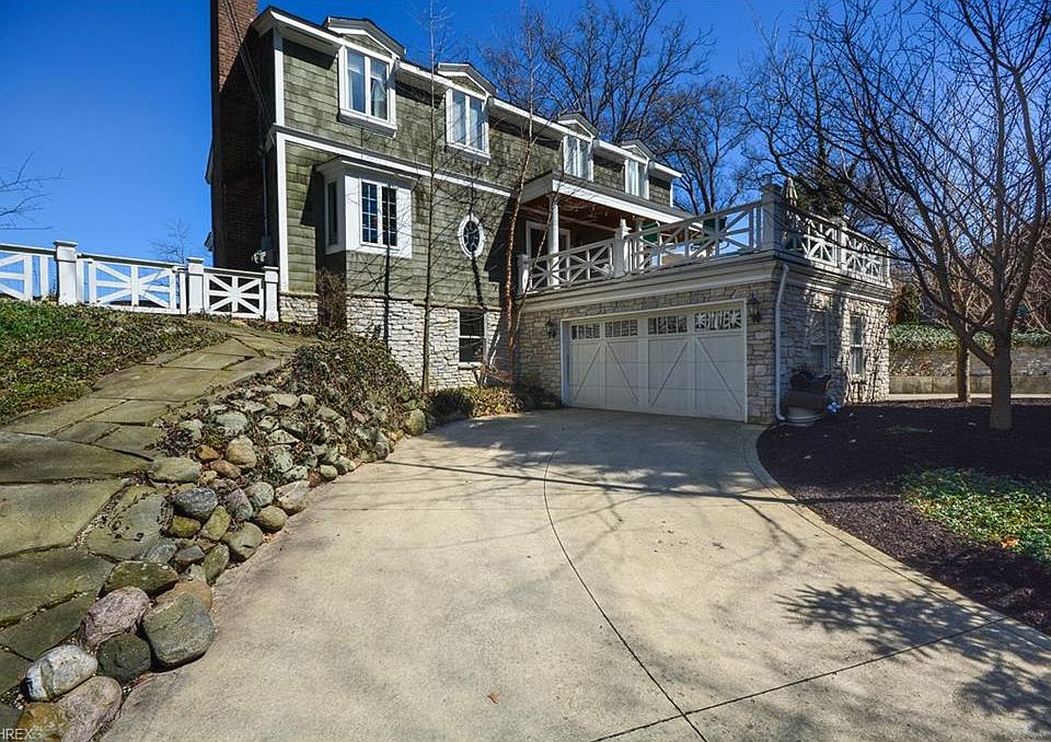 2nd image of 26504 Lake Rd