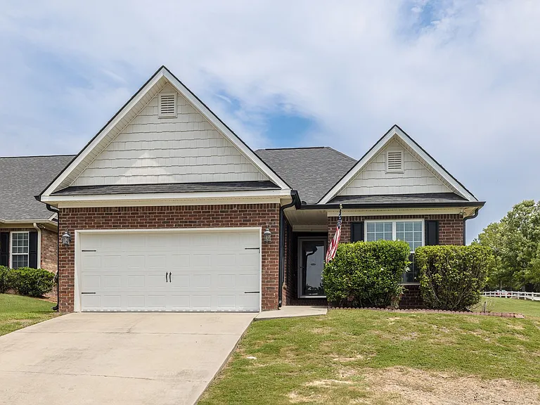 1053 Grove Landing Ln — Photo 1