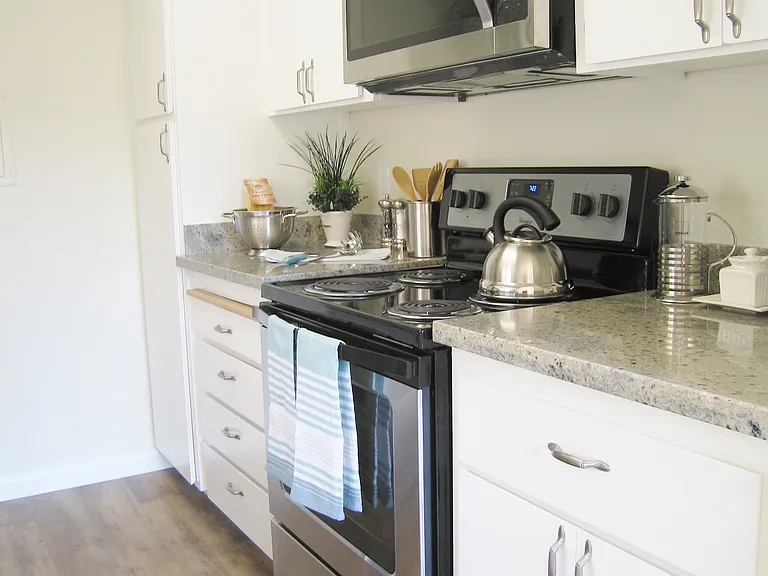 Live Oak Apartments — Photo 134