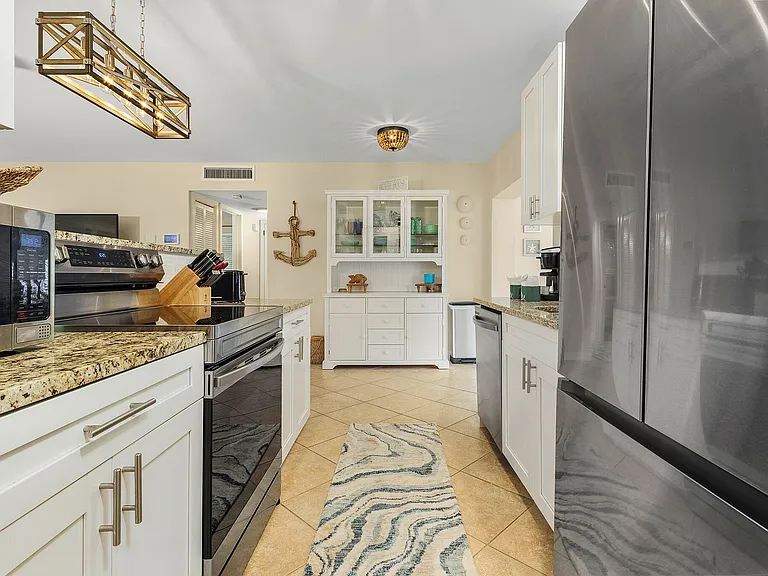 1224 Hilltop Dr — Photo 16