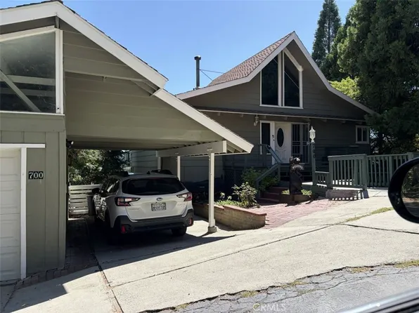 700 Zurich Dr, Lake Arrowhead, CA 92352