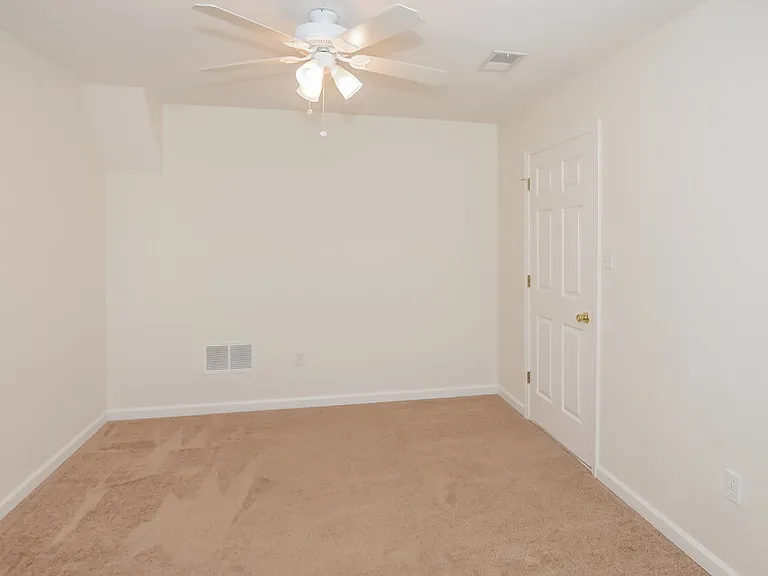 2227 Linda Shore Dr — Photo 12