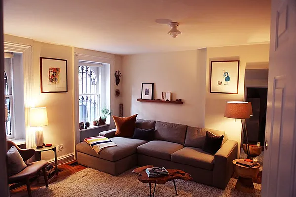 Rented by Chris Stewart, LREB | media 17