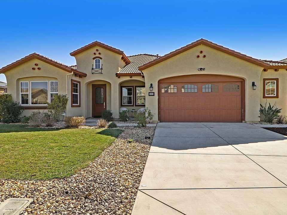 1st image of 1012 Clearwater Creek Blvd
