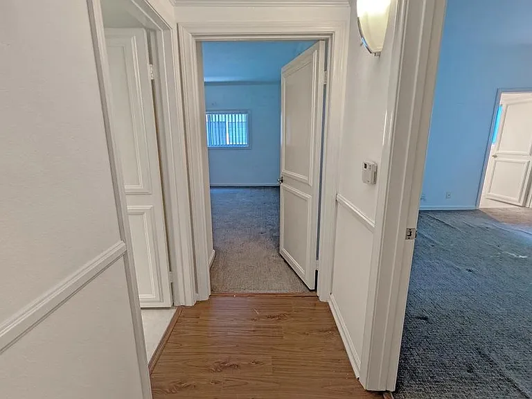 912 N Croft Ave #104 — Photo 14