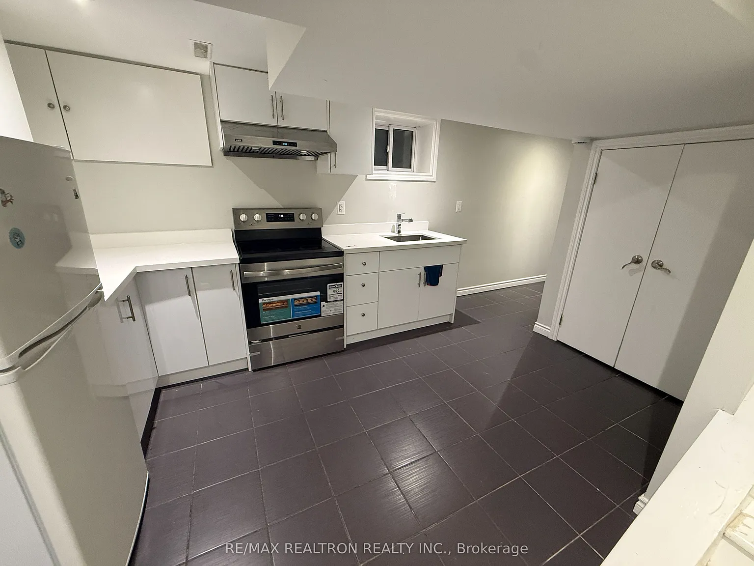 2 bed, $1,700 — Photo 2