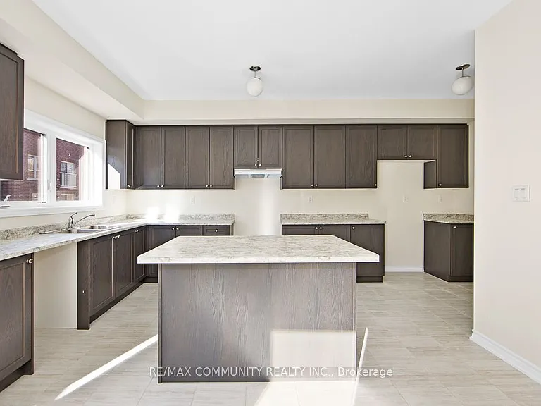 2614 Apricot Ln — Photo 5