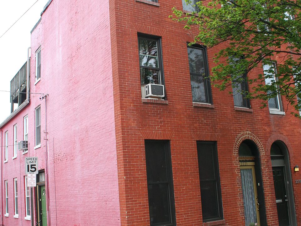 Exterior - End Unit