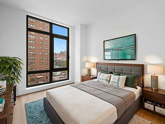 2nd image of 63 Pitt St APT 5B