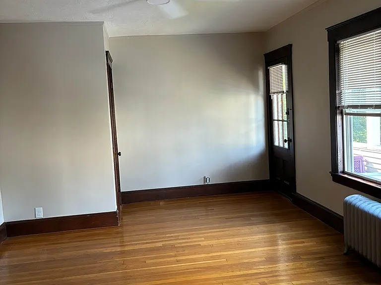 256 Robbins St #B — Photo 7