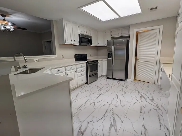 332 Overlook Dr — Photo 4