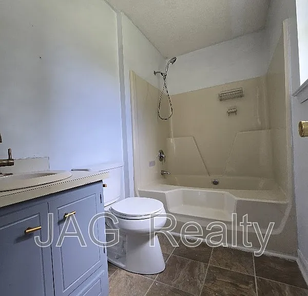 2601 Briar Trail Ct — Photo 9