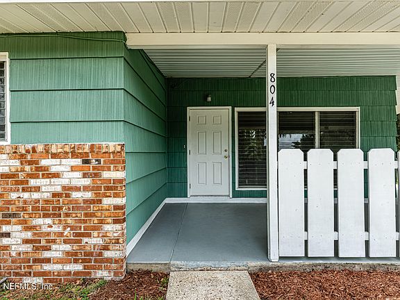 5th image of 804 CYPRESS Avenue