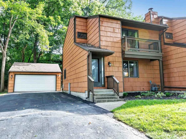 574 Baird Creek Rd, Green Bay, WI 54311