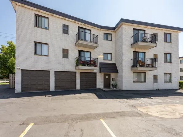 18009 Lakeshore Blvd #102, Cleveland, OH 44119