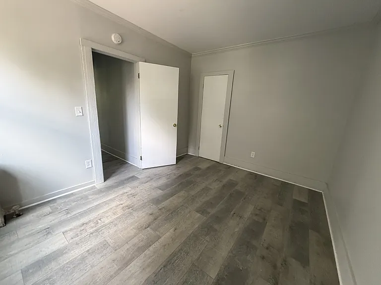 884 Bay St #8 — Photo 2