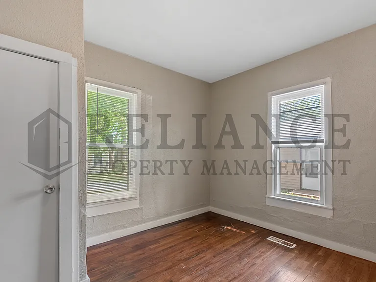 826 W Mentor Ave — Photo 13