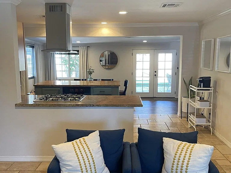 7614 E Avalon Dr — Photo 4