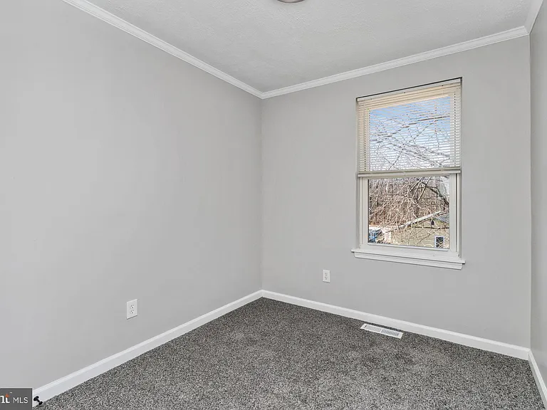 42 Holcumb Ct — Photo 25