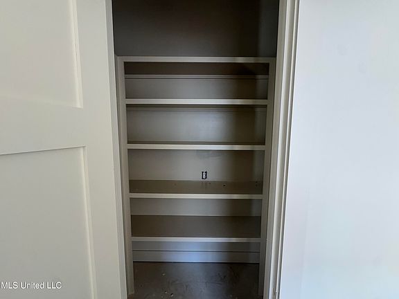 5th image of 135 Water St