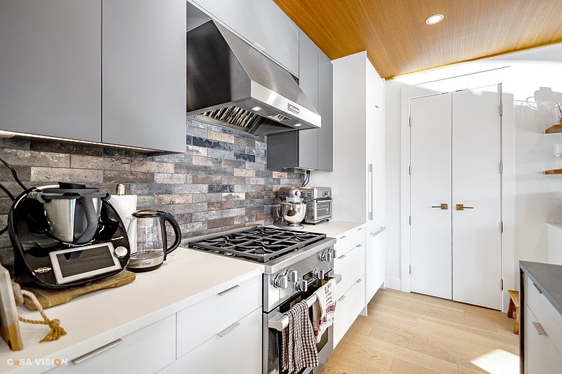 West Vancouver Apartment for rent - 2 Bedrooms — photo 5