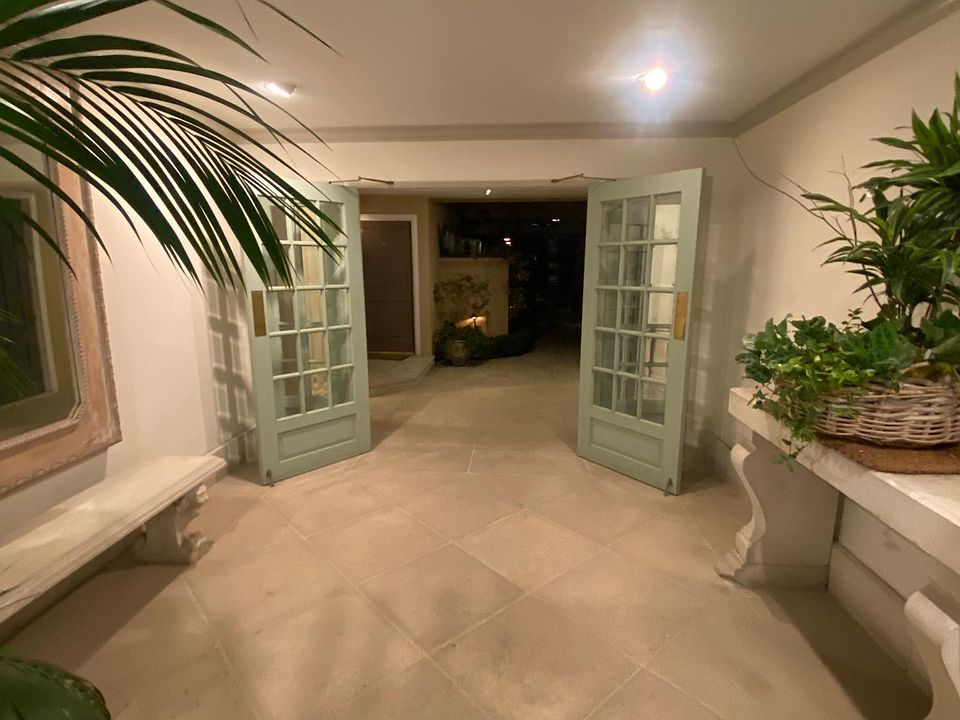 Entrance into apartment building